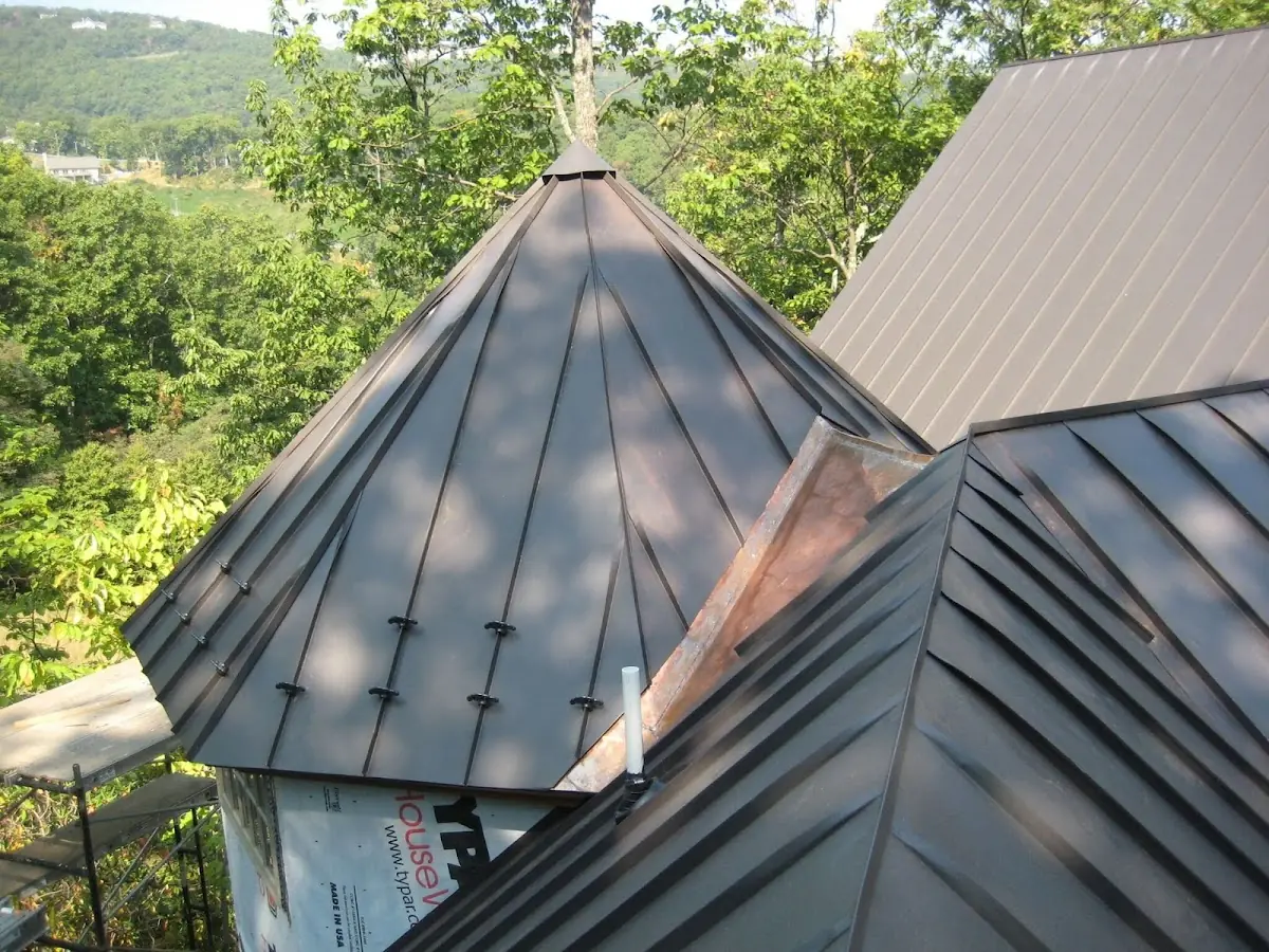 Professional Gutter Cleaning by Craftsman Roofing in Grizzly Peak